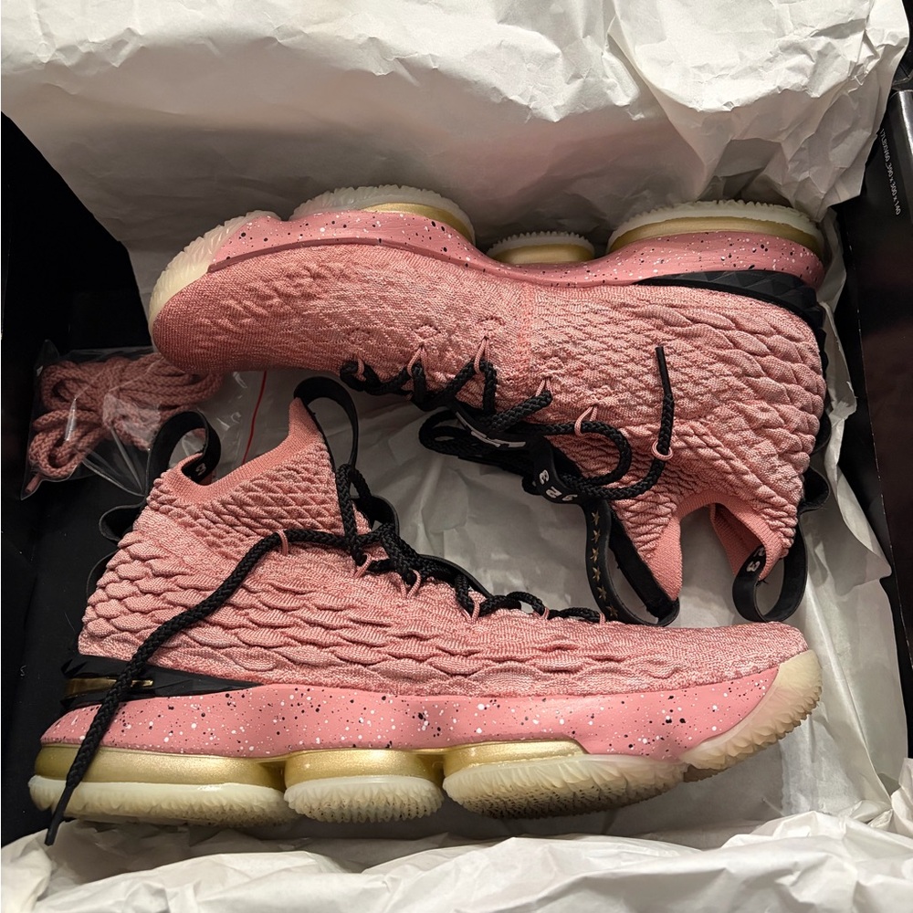 LeBron All Star 15 - Picture 2 of 4